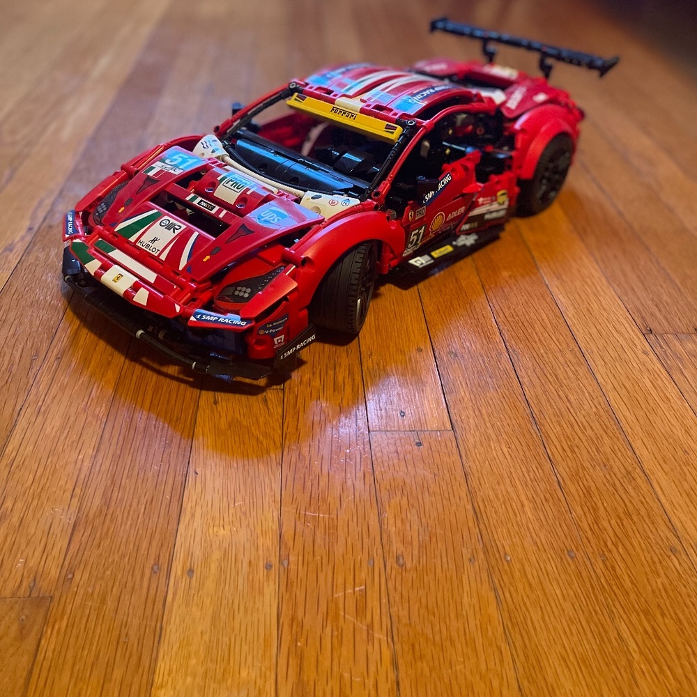 LEGO technic Ferrari 488 GTE AF Corse